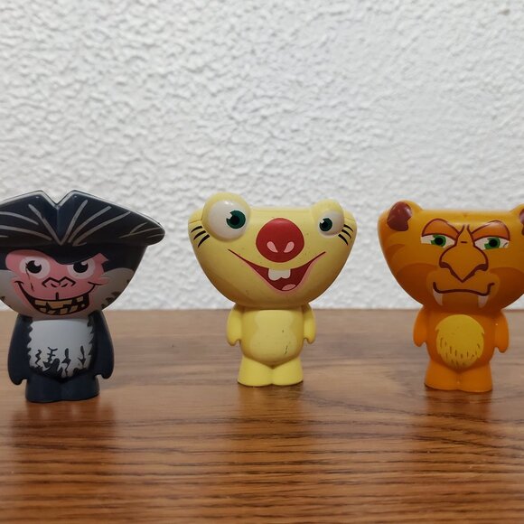 Toy Figures - McDonalds 2012 Ice Age Figures - Lot of 3 - 2 1/4" Tall - Picture 1 of 3